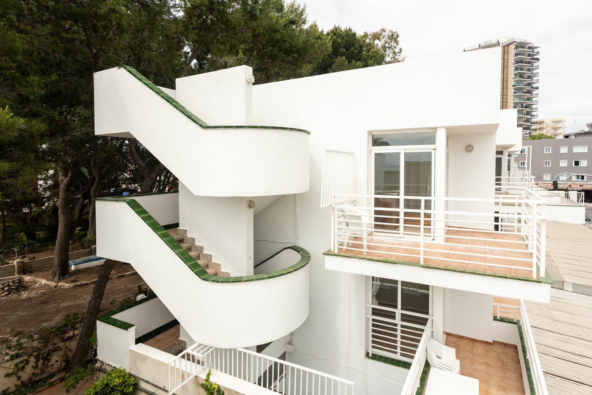 Neighbours Apartments มากาลุฟ ภายนอก รูปภาพ