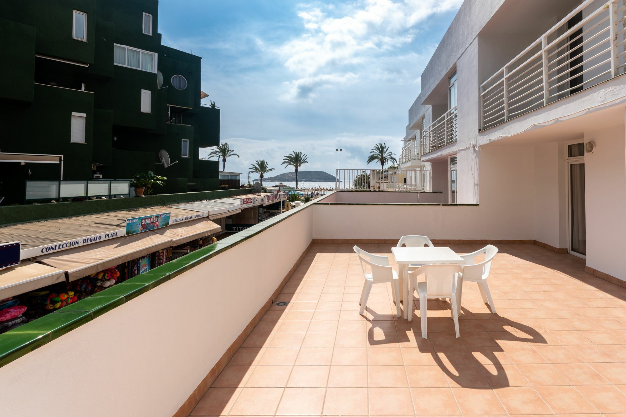 Neighbours Apartments มากาลุฟ ภายนอก รูปภาพ